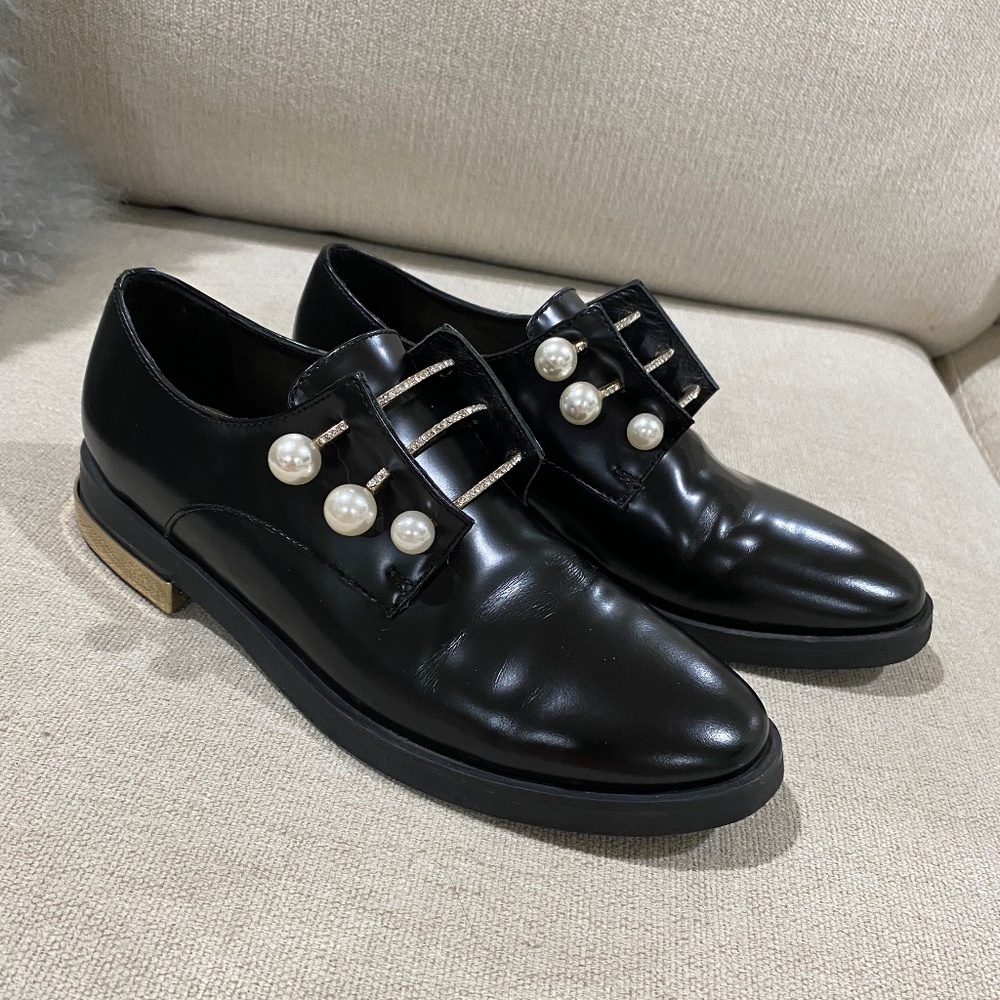 derby shoe with pearl and crystaI - Picture 1 of 12